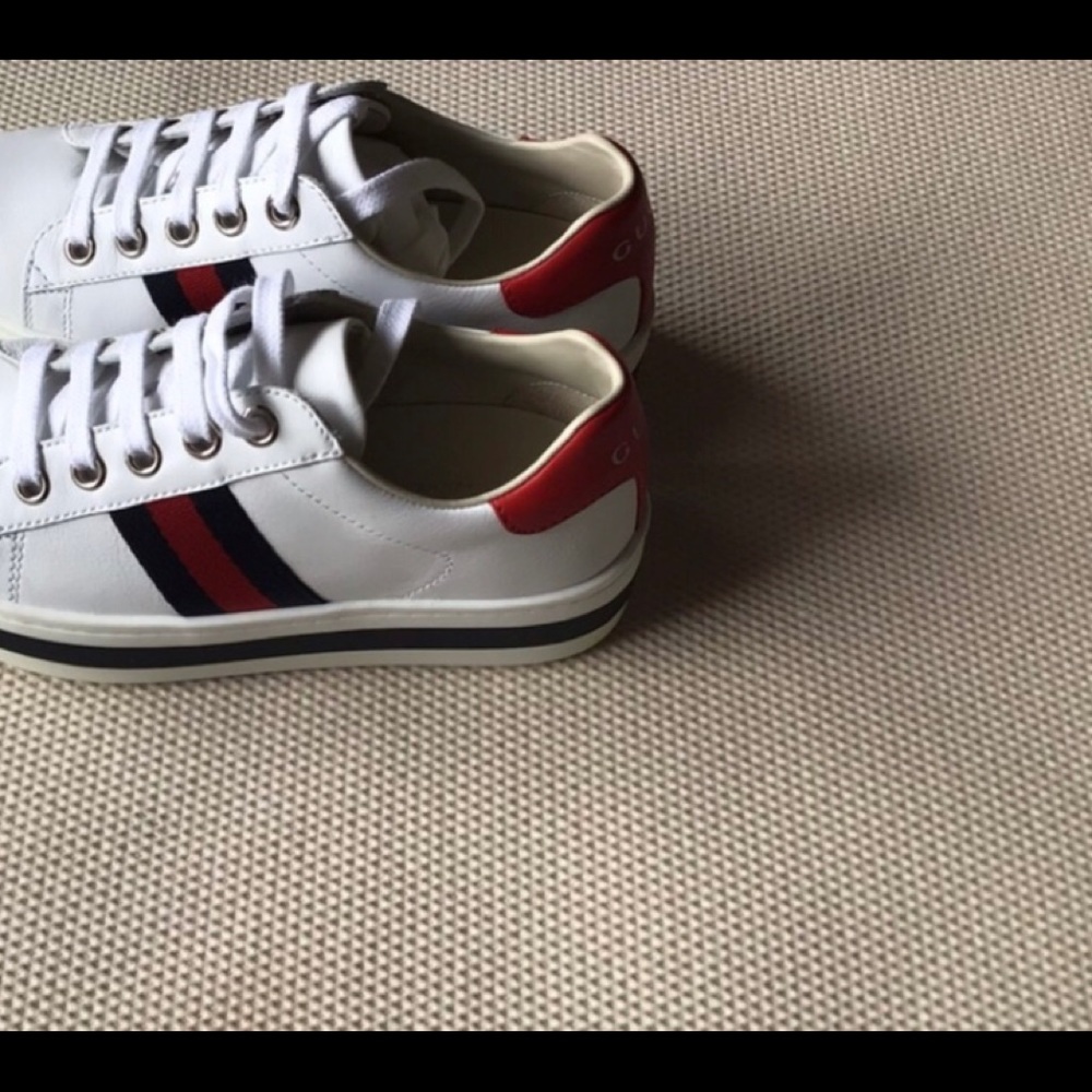Authentic Gucci Kids Ace leather sneaker